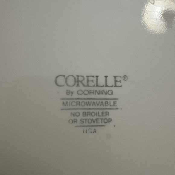 Set of 2 ~ (Corning) Corelle Calico Rose ~ 10.25" Dinner Plates - Picture 5 of 7